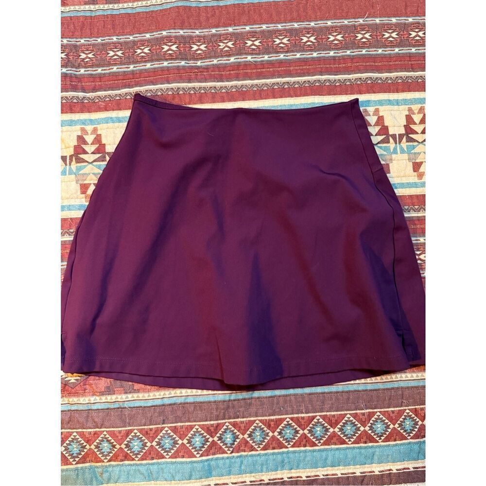 girlfriend collective plum/maroon skort size medium - Picture 3 of 8